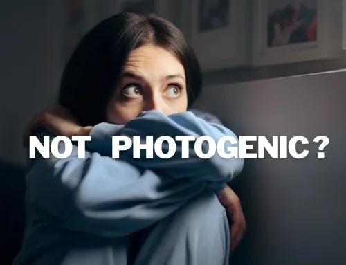 I’m Not Photogenic But My Candid Wedding Photos Are Stunning – Here’s Why
